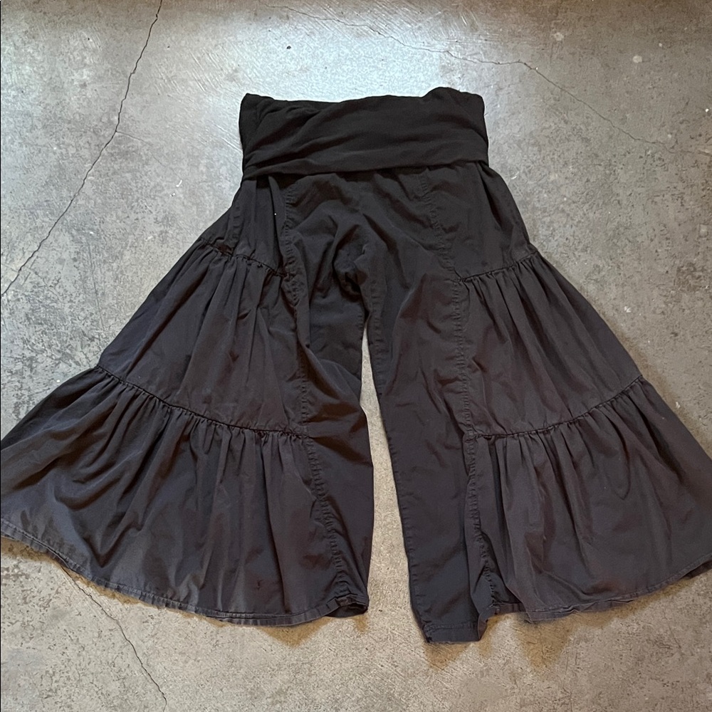 XCVI Black Wide-Leg Tiered Palazzo Jumpsuit Pants